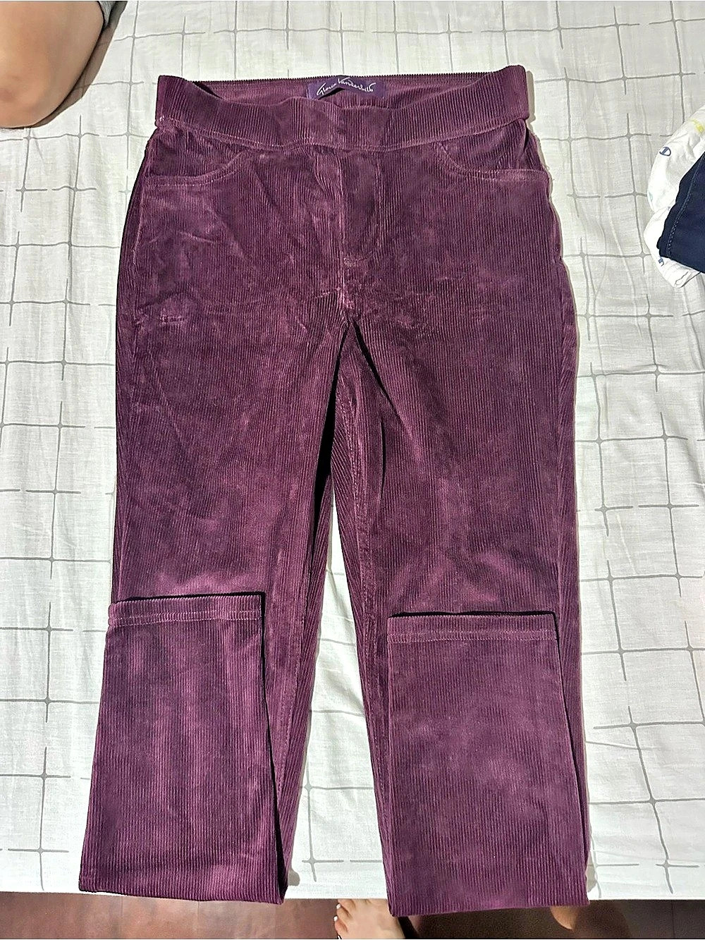 Gloria Vanderbilt Corduroy Straight Leg Pants Size Medium
